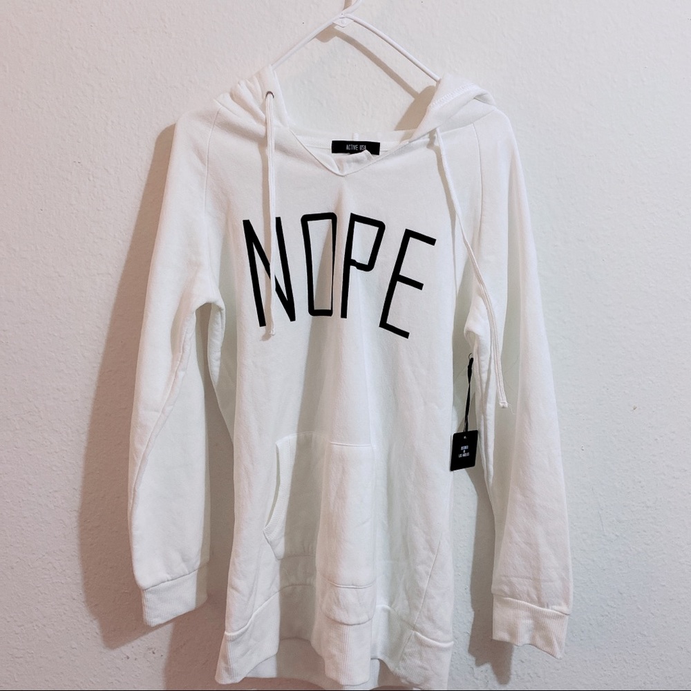WHITE ACTIVE USA HOODIE NEVER WORN WITH TAG